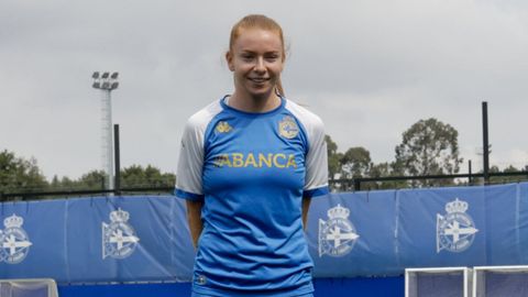 Colette Cavanagh, durante su presentaci�n como jugadora del D�por Abanca.