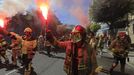 Imagen de una de las manifestaciones de los bomberos provinciales en Santiago durante la huelga.