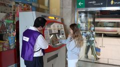 Primeros d�as de implantaci�n de los abonos gratuitos en Cercan�as y Media Distancia de Renfe en Oviedo