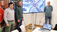 El teniente de alcalde del Ayuntamiento de Lugo, Rub�n Arroxo, y el concejal de Infraestructuras, Alexandre Penas, acompa�ados por el ingeniero municipal, Pablo Fuentes, presentaron este jueves en rueda de prensa los proyectos.