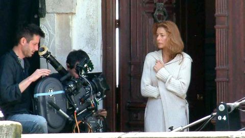 La actriz Belén Rueda, durante el rodaje del filme El orfanato, dirigido por Juan Antonio Bayona, en Llanes