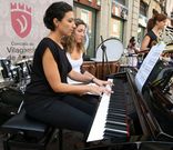 Mar�a Galb�n seguir� con sus clases en la escuela de m�sica. 