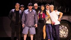 Los miembros del grupo británico Happy Mondays, con Bez a la derecha, que actúan en concierto en el OURFest en Expourense el 27 de septiembre.