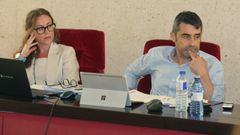 Vidal Seage, a la derecha de la imagen, portavoz del PP en Pontecesures
