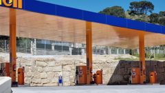 La gasolinera de Plenoil est� cerrada desde que fue precintada por la Polic�a Local.