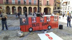 BusBar de Hosteler�a Con Conciencia frente al Ayuntamiento