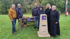 Imagen de archivo de la inauguracin del primer marco que sealiza el Camino Ingls en el priorato britnico de Finchale