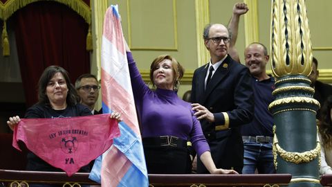 Las presidentas de Chrysallis y de la Federacin Plataforma Trans, ayer en el Congreso