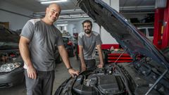 Sergio Sieira y Mauro Dieste, emprendedores que han abierto el taller mec�nico TSM Automoci�n