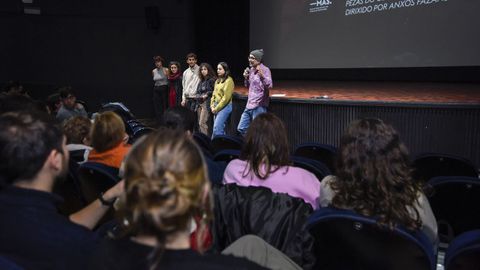 La programacin arranc con la proyeccin de las obras del taller Cine dende os corpos, impartido por la cineasta Anxos Fazns