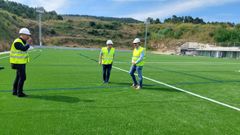 El alcalde de Pontevedra, Fern�ndez Lores, y el vicepresidente de la Diputaci�n, Rafa Dom�nguez, en una visita a las obras del campo de Salcedo el pasado verano