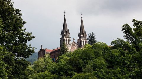 El santuario de Covadonga
