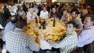 En una imagen de archivo, del 2012, la comida de los empleados de la concesionaria de la limpieza viaria de Ourense