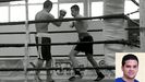 Agust�n �lvarez Mart�nez, a la derecha, golpeando en un combate en el 2010