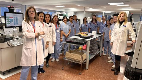 Equipo del laboratorio del Hospital Povisa