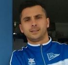 Carlos Y��ez preside el club.