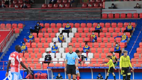 Partido Lugo-Zaragoza sin pblico en el ngel Carro