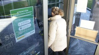 Cartel para la solicitud de cita previa en las oficinas de la Seguridad Social de Lugo