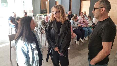 <span lang= gl >Eduardo de Mart�s, � dereita, presentou o seu proxecto en Viveiro</span>