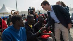 Casado visita Algeciras y apuesta por un Plan Marshall en �frica