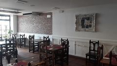 Interior del Mes�n Lucus, que permanece cerrado por la alarma sanitaria desde el pasado d�a 14