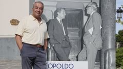 V�ctor Calvo Sotelo ante una imagen ic�nica de su padre, Leopoldo Calvo Sotelo, con Adolfo Su�rez en el Congreso.