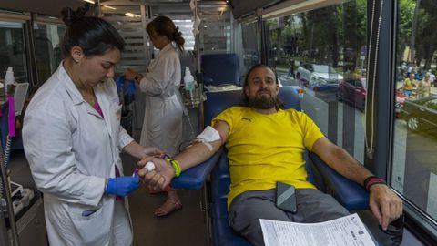 Donaci�n de sangre en Carballo, en imagen de archivo