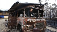 La vida �silvestre� de Elena, Harry y sus cr�os que el fuego se llev�