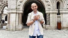 El alcalde de O Porri�o, Manuel Alejandro Lorenzo, celebrando sus resultados este 28M