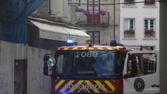 Los bomberos se desplazaron este domingo hasta la praza do Campo de Lugo por un incendio en un�restaurante.