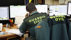 La Guardia Civil de Ourense traslad a la investigada a la comandancia