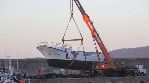 El pesquero del cerco  Pasa aqu�  fue botado en el piuerto de Laxe en marzo del 2019