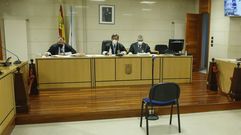 En una imagen de archivo, la secci�n compostelana de la Audiencia Provincial durante un juicio