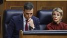 El presidente del Gobierno, Pedro Snchez, junto a la ministra de Trabajo, Yolanda Daz, durante la sesin de Control al Ejecutivo.