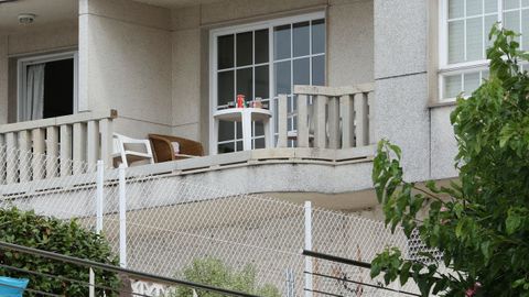 Balc�n desde el que se cayeron cuatro j�venes en Sanxenxo