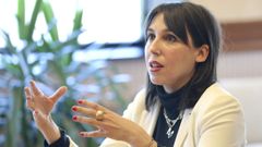 Mar�a Jes�s Lorenzana, en su despacho de la Conseller�a de Emprego, en Santiago.