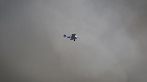 Imagen de medios a�reos en un incendio