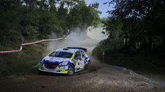 Abel Jurado se impone en el quinto rallymix de Pi�or