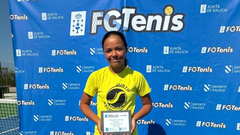Ana Sof�a Machado, subcampeona gallega sub-12 de tenis