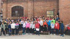 Alumnos de 4 y 5 de Orimaria de los colegios pblicos Cervantes y Martnez Torner, ayer, en Cristasa