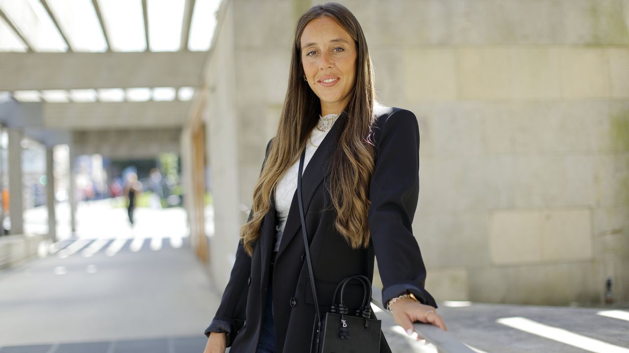 Beatriz Espina, coruñesa que regresa a Galicia: «Por seguridad, le compré un billete de avión a mi hija para que saliese de Ceuta»