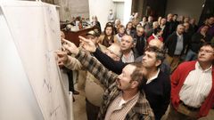 En mayo del 2012 se celebr� una asamblea de vecinos en A Rabadeira (Seavia) para tratar sobre el futuro parque