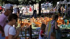 Alfaroleiros llena de artesan�a el parque Lu�s Seoane
