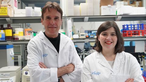 Joaqu&iacute;n Arribas e Irene Bra&ntilde;a, los investigadores que lideran el ensayo cl&iacute;nico y el desarrollo del tratamiento