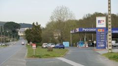 Estaci�n de servicio en Ribadavia con surtidores por encima de los dos euros