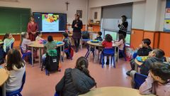 La campa�a de alimentaci�n saludable arranc� en el colegio Divino Maestro.