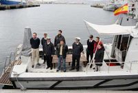 El grupo de buceo e investigaci�n, ayer poco antes de zarpar para nuevas inmersiones.