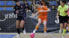 La burelense Sandra Pumares es una de las cuatro futbolistas que contin�an en el equipo naranja