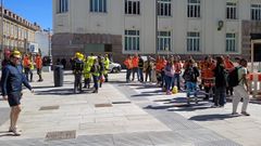 Equipos GES de toda Galicia se manifestaron a las puertas de la Deputaci�n da Coru�a

