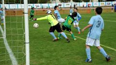 Una edici�n pasada del torneo de base de la SD Ribadeo.